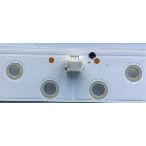 KIT DE LEDS PARA TV SCEPTRE (2 PZ) / NUMERO DE PARTE 8149010032043 / ZX32-A-Z-8228A-00635 / ZX32ZC332M06A5V0 / PANEL CN320CN7250 / MODELO E32